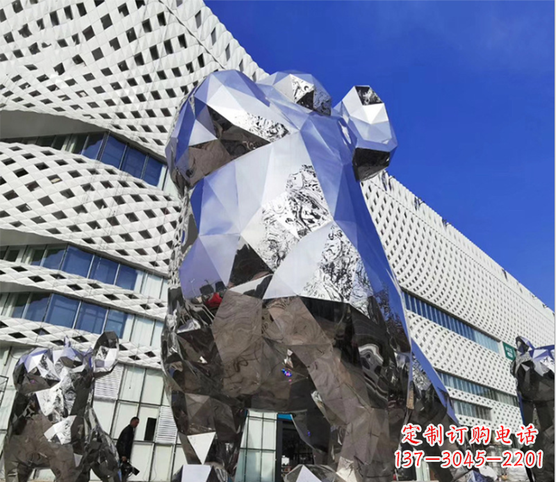 南京狗雕塑-广场大型不锈钢几何狗雕塑